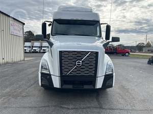 Hohe Qualität 2021 FOR-VOLVOS VNL64T740 RHD/LHD VERWENDETE SCHLAFER LKW BEREIT, WELTWEIT ZU EXPORTIEREN