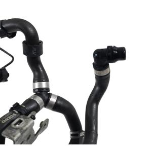 POMPE À EAU AUXILLAIRE VOLVO XC60 Série 31686005 D4204T14 Diesel 2000 (17>) - Product Image 2