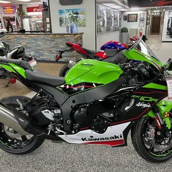 Versandbereiter großer Rabatt Off New Street Legal 2022 Kawasakis Ninjas ZX-10R Sportmotorräder