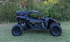 Can-Am X3 Turbo RR UTV 2023, 4x4, Automático, Motor de Gasolina de 4 Tiempos, Triple Negro, Vehículo Todoterreno de Alta Distancia al Suelo - Product Image 4