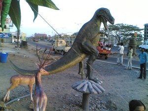 Best Price 2025 New Design FRP <b>Dinosaur</b> Statue Garden Supplies from World Market - Product Image 5