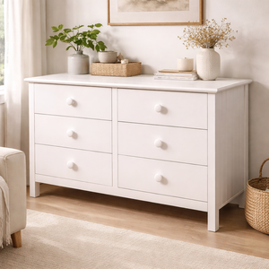 Cómoda Dakota de 6 Cajones, Diseño Moderno y Elegante en Blanco, Madera de Caucho Sólida, Ecológica y Duradera, Amplio Espacio de Almacenamiento para Apartamento o Dormitorio - Product Image 1