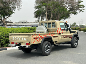 Toyota Land Cruiser 79 Pickup Simple Cabine 2.8L Diesel V6 Automatique 2024 d'occasion, Premier Propriétaire, Conduite à Gauche - Product Image 4