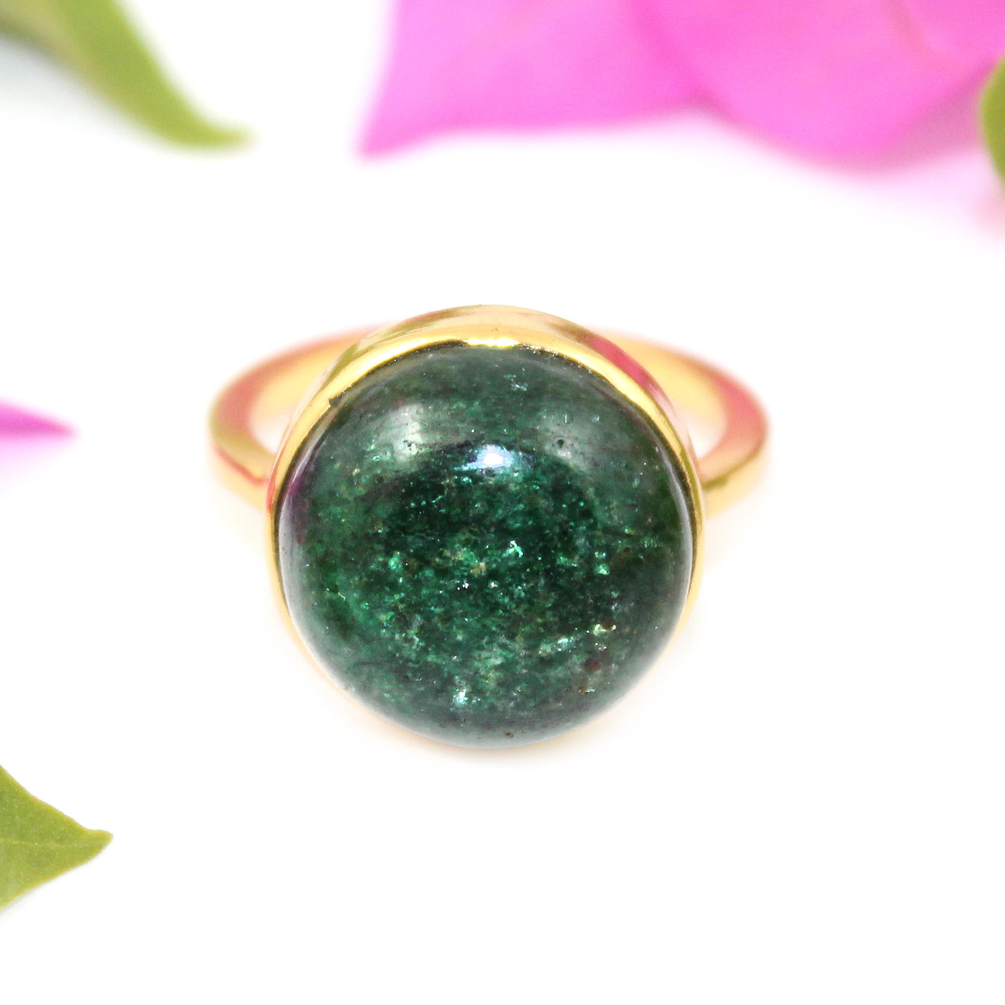 สีเขียว