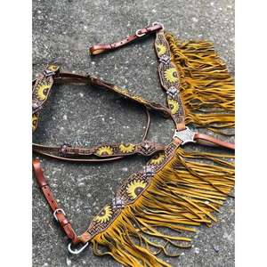 Ensemble de tack en cuir épais et doux Western Yellow avec ajustement complet du cheval et doublure de bord cousue à la main pour le confort à l'entraînement - Product Image 1