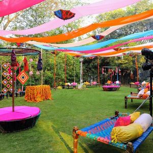 เหล็กเทียมขนาด8x4ฟุตแขวนผนังขนสัตว์สำหรับกิจกรรมและของตกแต่งงานแต่งงานการประกอบไม่จำเป็นต้องมีขาตั้งสำเร็จรูป - Product Image 1