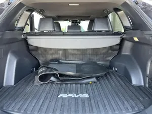 Toyota RAV 4 SE 2021 - Product Image 4