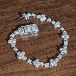 Las pulseras de lujo con estilo de platino más vendidas, Diamante brillante certificado GIA para fiesta, aniversario, regalo de boda - Product Image 2