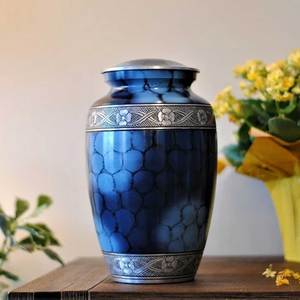 Urnas de cremación de Metal blanco de estilo europeo hechas a mano, funerales hechos en India conmemorativos para cenizas de bebés humanos y Mascotas - Product Image 3