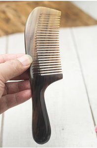 Wholesale Natural Buffalo Horn Comb for Women's <b>Hair</b> Grooming Antistatic Detangling Comb With <b>Scalp</b> <b>Massage</b> for Healthy Care - Product Image 5