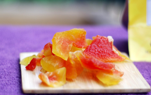 Venta al por mayor papaya seca suave aperitivo vietnamita seco rodajas dulces papaya frutas chips OEM embalaje a granel - Product Image 3