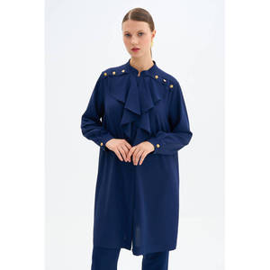 เสื้อคลุมลายดอกไม้สีกรมท่าสำหรับผู้หญิงมีระบายและกระดุมแบบลำลอง - Product Image 4