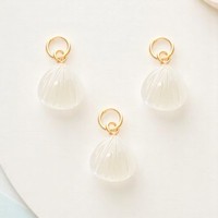 Pendentif en pierre de lune blanche Seshell fait à la main 12mm pierres précieuses en argent Sterling plaqué or coquillage sculpté breloques pour la mode féminine