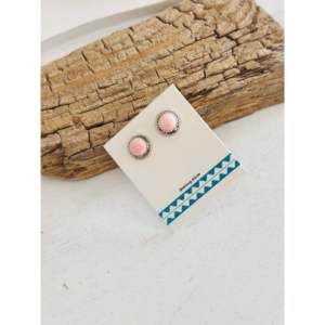 Boucles d'oreilles Navajo en or 18 carats avec conque rose et argent sterling, clous sertis de diamants avec motif étoile, bijoux plaqués or - Product Image 3