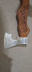 Hacha especial reacondicionada con recubrimiento en polvo verde con Funda de cuero - Product Image 3