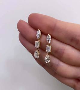 Boucles d'oreilles pendantes en moissanite multi-formes à trois pierres 1+1 CTW, longues, pour mariage, anniversaire, cadeau avec clarté VVS2 - Product Image 2