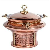 Plat à friture rond traditionnel en cuivre avec base sculptée idéal pour le banquet servant un buffet de mariage et d'hôtel