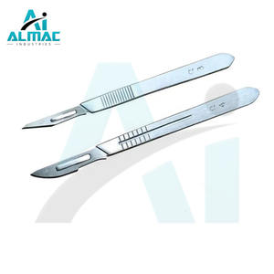 Juego de instrumentos quirúrgicos de clase alta para uso en laboratorio Mango de bisturí manual con cuchillas estándar de histología de microscopía de clase alta - Product Image 5