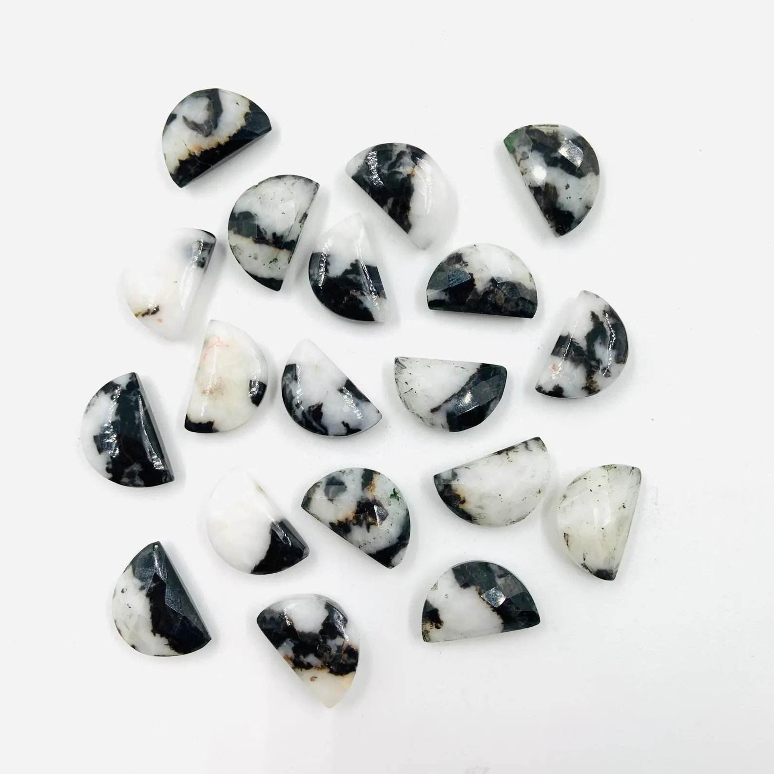 เช่นเดียวกับภาพ