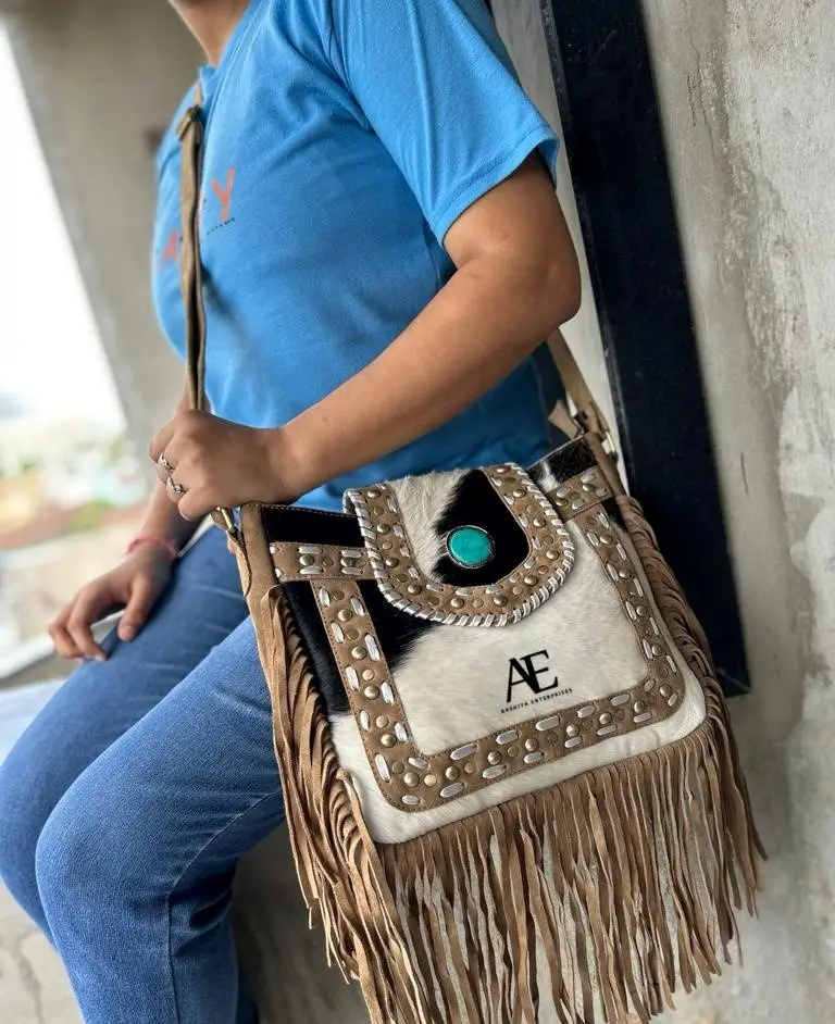 Nuevo estilo, gran oferta, descuento, piel de vaca, gamuza, bolso con flecos, bolso de hombro de cuero bohemio de alta calidad para mujer con piedra media