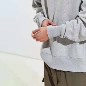 Sweat-shirt unisexe à col rond bleu pour l'hiver - Polaire léger Brodé et imprimé numériquement Teint uni Personnalisable - Product Image 6