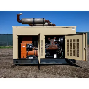 Groupe électrogène industriel monophasé au gaz naturel de 100 kW d'occasion - Sortie 277/480 V, résistant aux intempéries, alimentation de secours commerciale - Product Image 3