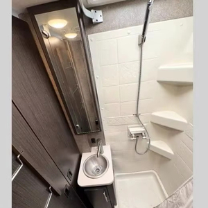 SUPPLIER OF Used 2018 T h o r Motor <b>Coach</b> Gemini 24TX Class B - Product Image 5