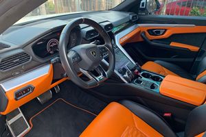 Lamborghini Urus AWD Plus 2020 Usado en Buen Estado, Sin Accidentes, Volante a la Izquierda/Derecha - Product Image 4