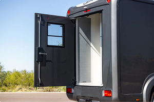 LISTO PARA CONDUCIR - USADO, VOLANTE A LA IZQUIERDA |   CONDUCCIÓN DERECHA |   2021 RAMSS PRO MASTERRRS 3500 HORSEEE VANN (STEPHEXXX HORSETRUCKKKSS) - Product Image 5