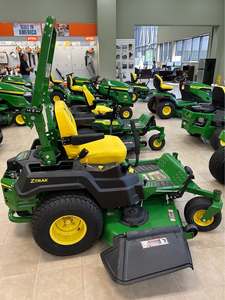 Vente en gros Tondeuse autoportée à rayon de braquage zéro John Deere Z530M, à essence 4 temps, avec éjection latérale, support OEM - Product Image 1