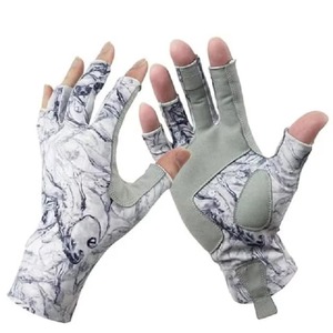 Guantes de pesca de poliéster personalizados de alta calidad para hombres con protección UV para guantes de pesca al aire libre para hombres y mujeres - Product Image 1