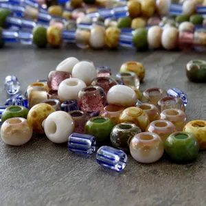 Cuenta de tubo de semilla de vidrio checo, mezcla de cuentas hechas a mano con agujeros grandes para fabricación de joyas y manualidades, suministro a granel al por mayor - Product Image 3