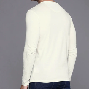 T-shirt blanc à manches longues pour homme |   T-shirt slim fit en coton peigné premium 180 GSM |   Vêtements de streetwear urbains personnalisés à étiquette privée - Product Image 2