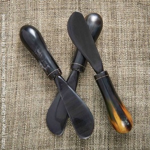 Cuchillo de sushi Sashimi de filete de pescado de acero de Damasco VG10 de bisel único de gran calidad con mango de madera de cuerno de búfalo - Product Image 3