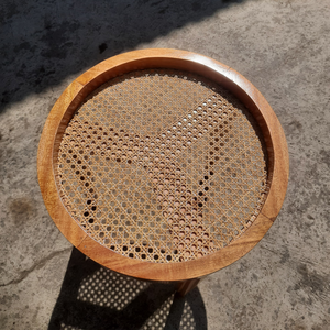 โต๊ะไม้หวายทรงกลมโต๊ะข้างกาแฟเฟอร์นิเจอร์บ้านและคาเฟ่แบบลำลอง - Product Image 4