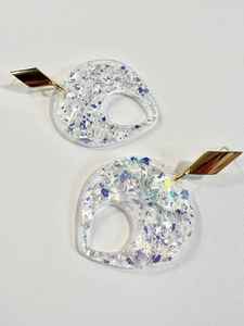 Boucles d'oreilles pendantes en résine goutte d'eau vintage, grands bijoux à breloques pour femmes et dames | Accessoires de mode élégants - Product Image 2