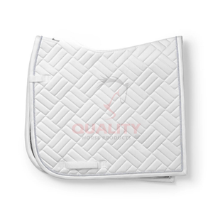 แผ่นรองอานม้าแบบควิลท์ ทนทาน นุ่ม ระบายอากาศได้ดี ผลิตจากผ้าหรูหรา OEM ให้ความสบาย ปกป้องอย่างดี ผ้าฝ้ายด้านนอก น้ำหนักเบา - Product Image 1