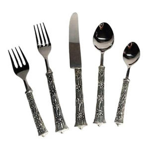 Elegant American Style Sustainable Stainless Steel Flatware Set with Resin Handles 4 Pcs Cutlery Set for Restaurant - Product Image 4
