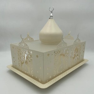 Vaisselle élégante d'inspiration islamique avec des motifs d'arches de mosquée, de croissants et des motifs découpés au laser complexes dans un ton neutre - Product Image 1