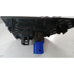 VOLKSWAGEN Polo 6ª Serie (17>) BOTÓN DE LUZ DE EMERGENCIA 2G0953509 CHY - Product Image 4