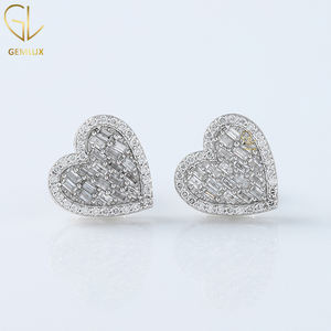 Boucles d'oreilles diamant en forme de coeur, boucles d'oreilles diamant Moissanite coupe baguette, boucles d'oreilles diamant cluster, cadeau de la Saint-Valentin - Product Image 4