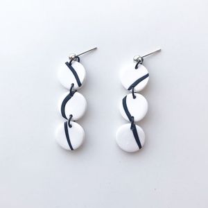 Acrylique translucide personnalisé grand moyen petit cerceau C boucle d'oreille demi-ronde géométrique clair Lucite résine boucle d'oreille bijoux de mode - Product Image 1