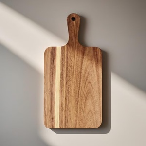 Planche à découper haute avec trou de suspension, surface épaisse et lisse, idéale pour couper le pain, servir et décorer élégamment la cuisine - Product Image 1