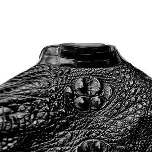 Veste d'hiver en cuir véritable à motif crocodile faite à la main pour hommes Couleur bordeaux brillante Luxe exotique Style entièrement personnalisé - Product Image 3