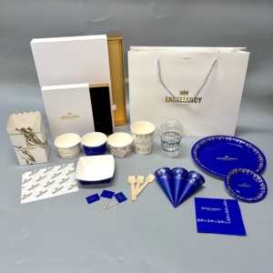 Assiettes <span class=keywords><strong>de</strong></span> fête d'anniversaire <span class=keywords><strong>de</strong></span> gâteau en <span class=keywords><strong>carton</strong></span> blanc compostable personnalisé écologique populaire <span class=keywords><strong>de</strong></span> gros Assiettes en papier jetables pour boulangerie - Product Image 3