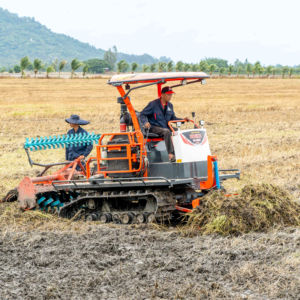 Tractor Agrícola Hogico de 80 CV, Nuevo, 2WD, Cultivador Agrícola 3 en 1, Rotocultor, Cultivador Rotatorio, Oruga de Goma Agrícola en Venta - Product Image 1