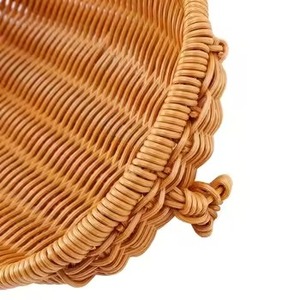 Bol à salade en rotin de conception animale avec finition naturelle Parfait pour la vaisselle de cuisine et le service de fruits - Product Image 2