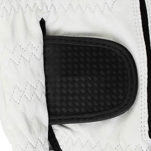 Gants de golf en cuir de mouton avec logo personnalisé en gros Gants de golf antidérapants en cuir véritable pour le sport Gants en gros - Product Image 4