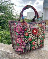 Sac fourre-tout indien perlé Banjara sac à bandoulière fait à la main grand sac à provisions pour femmes