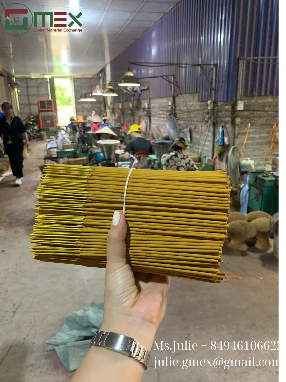 สีเหลือง